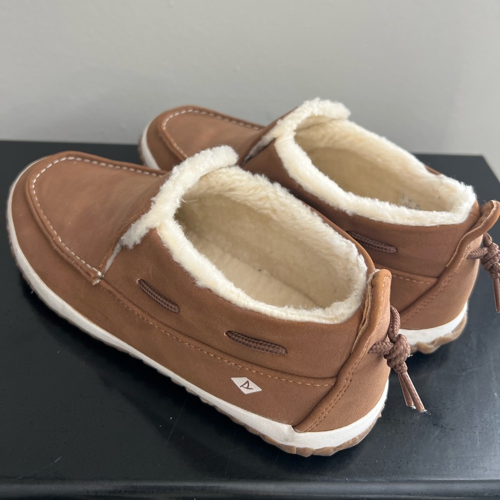 Sperry Girls Kids Youth Fur Shoes Size 2M